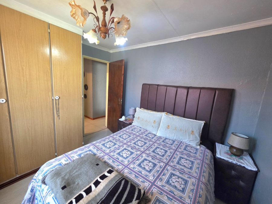 3 Bedroom Property for Sale in Bohlokong Free State